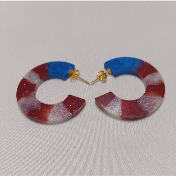 CLEARANCE Red, white and blue resin hoop earrings - Picture 2 of 5